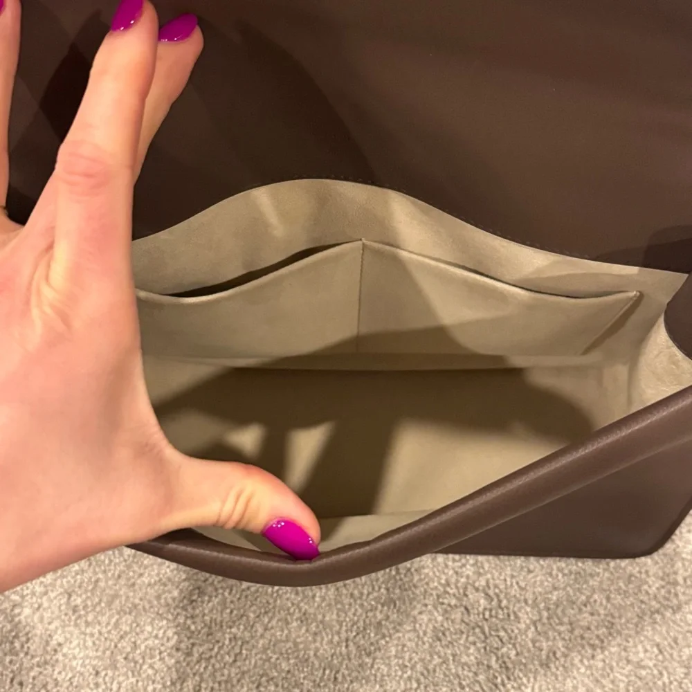 Von Holzhausen “The Handheld” Satchel Chocolate Brown and Black Trim - Picture 11 of 16